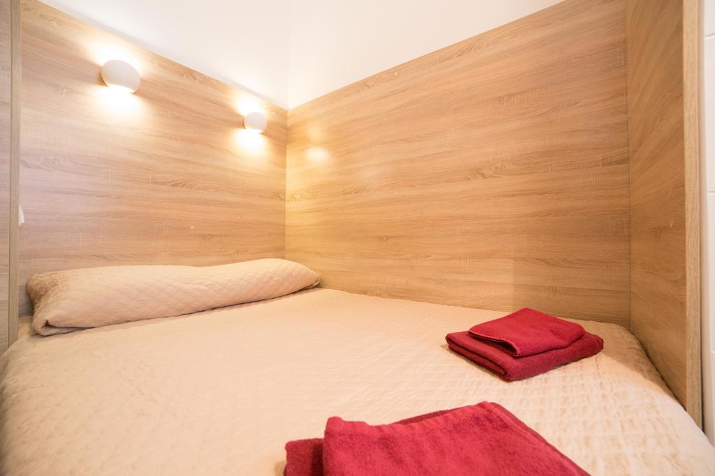 Apartment On Filatova 10/1 Lviv Eksteriør bilde